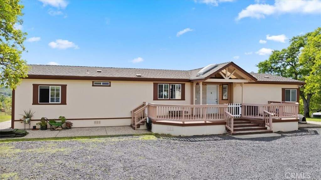 840 Avacado Road photo