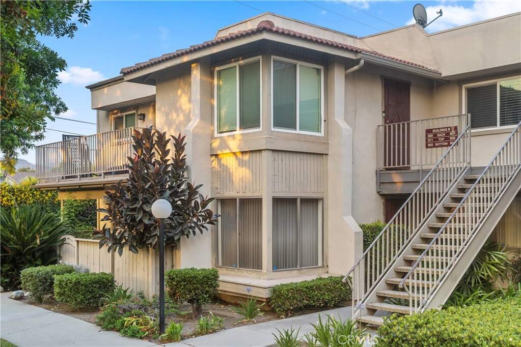 811 Cinnamon Lane photo