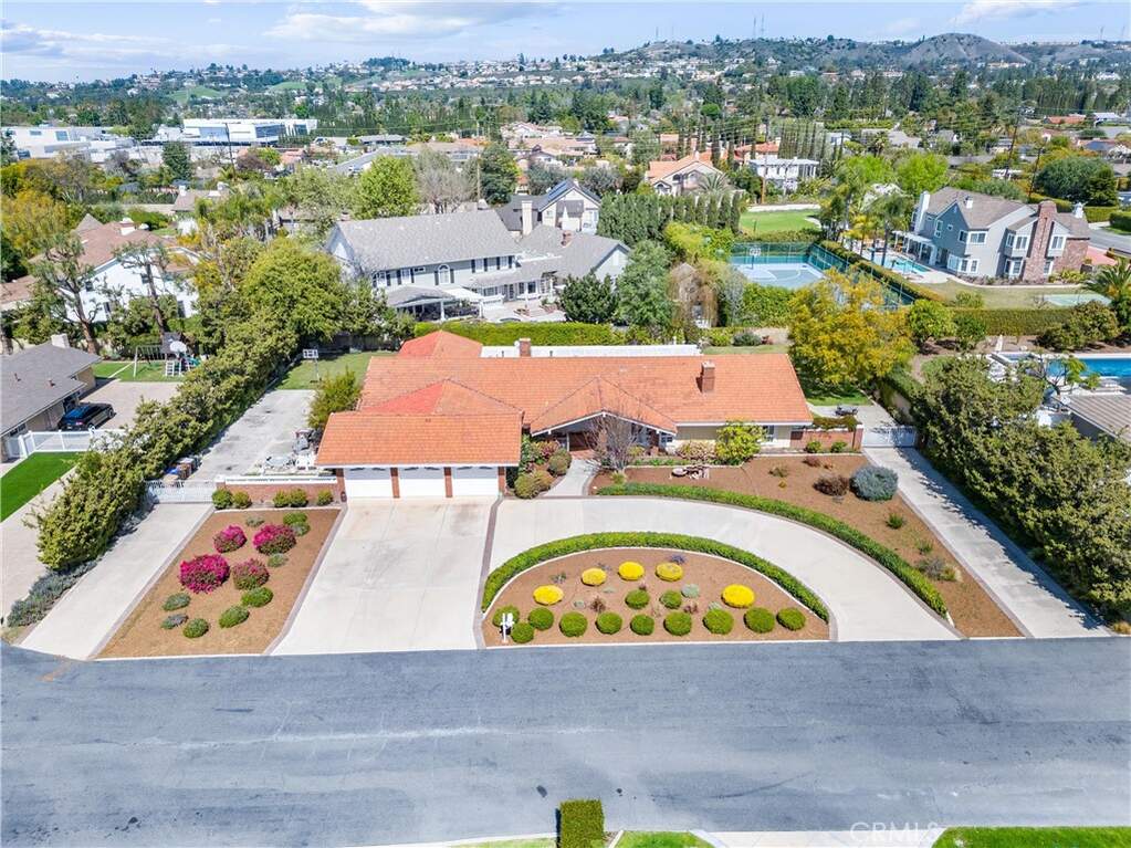 18231 Sharon Lane photo