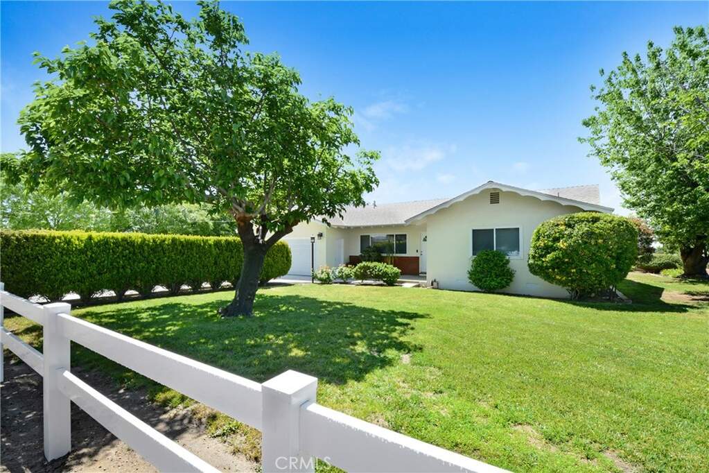 39671 Cherry Valley Boulevard photo