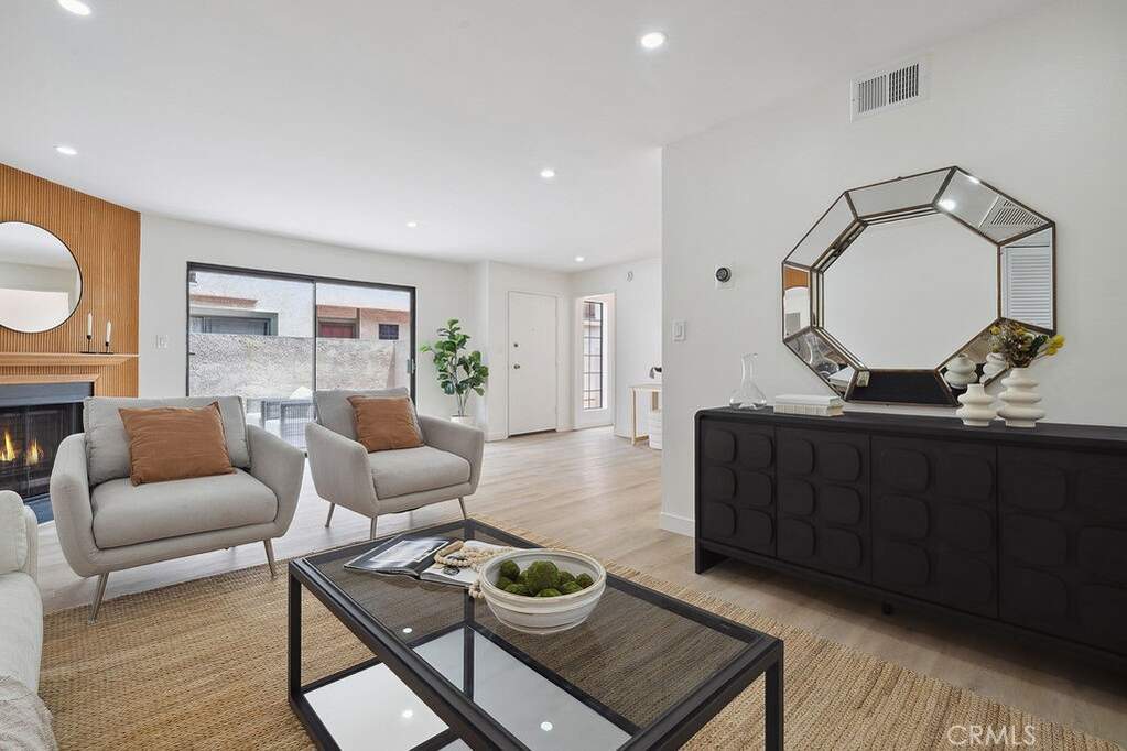 6101 Fulton Avenue #8 photo