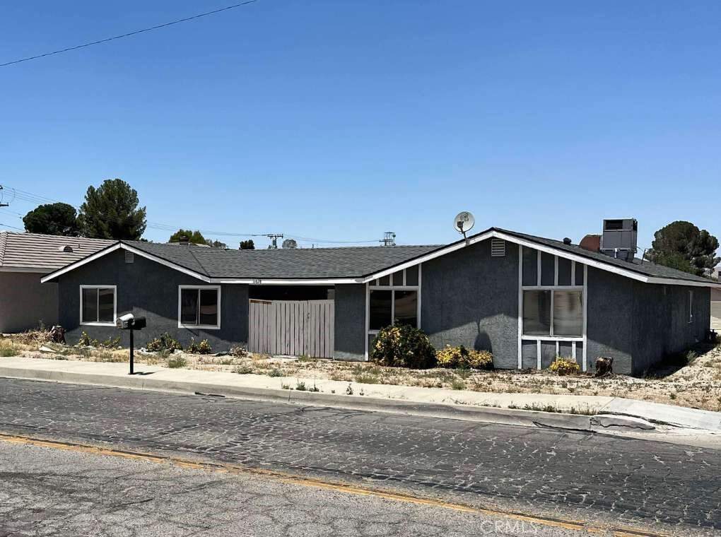 16628 Victor Street photo