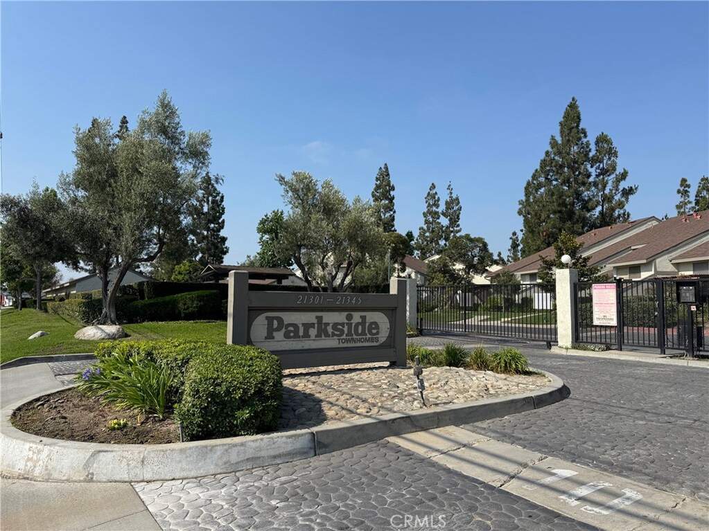 21303 Norwalk Boulevard #122 photo