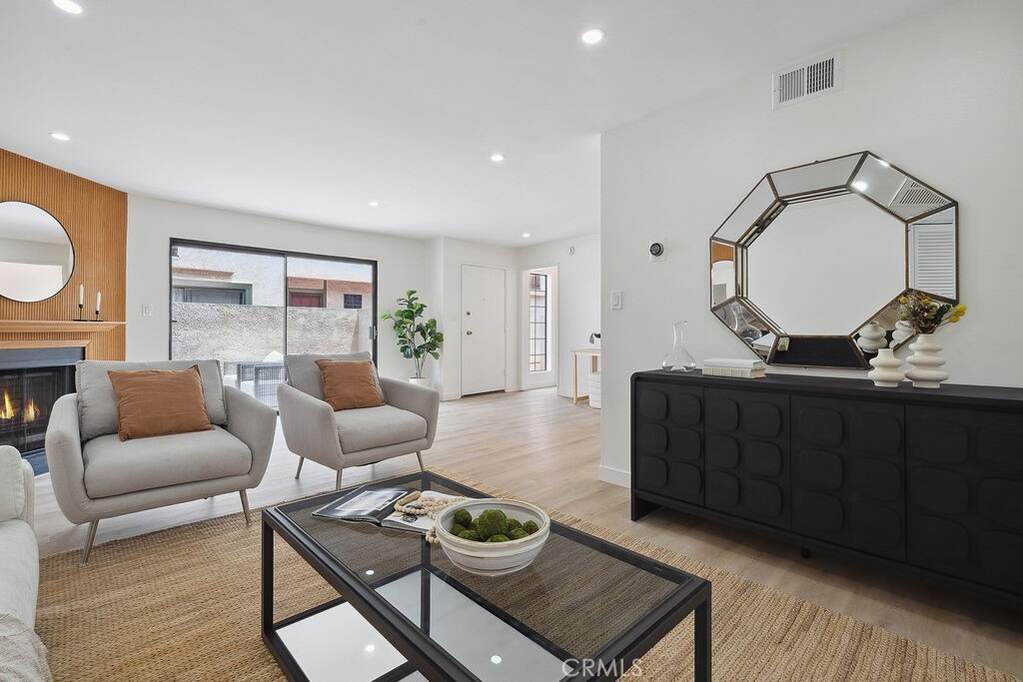 6101 Fulton Avenue #8 photo