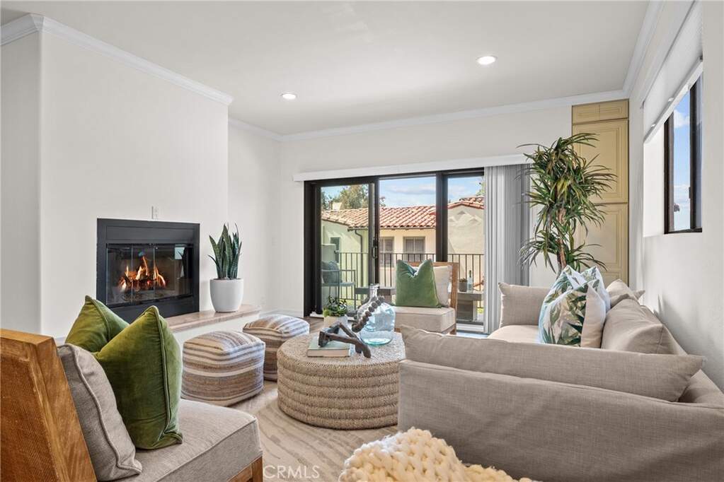 2357 Palos Verdes Drive W #3 photo