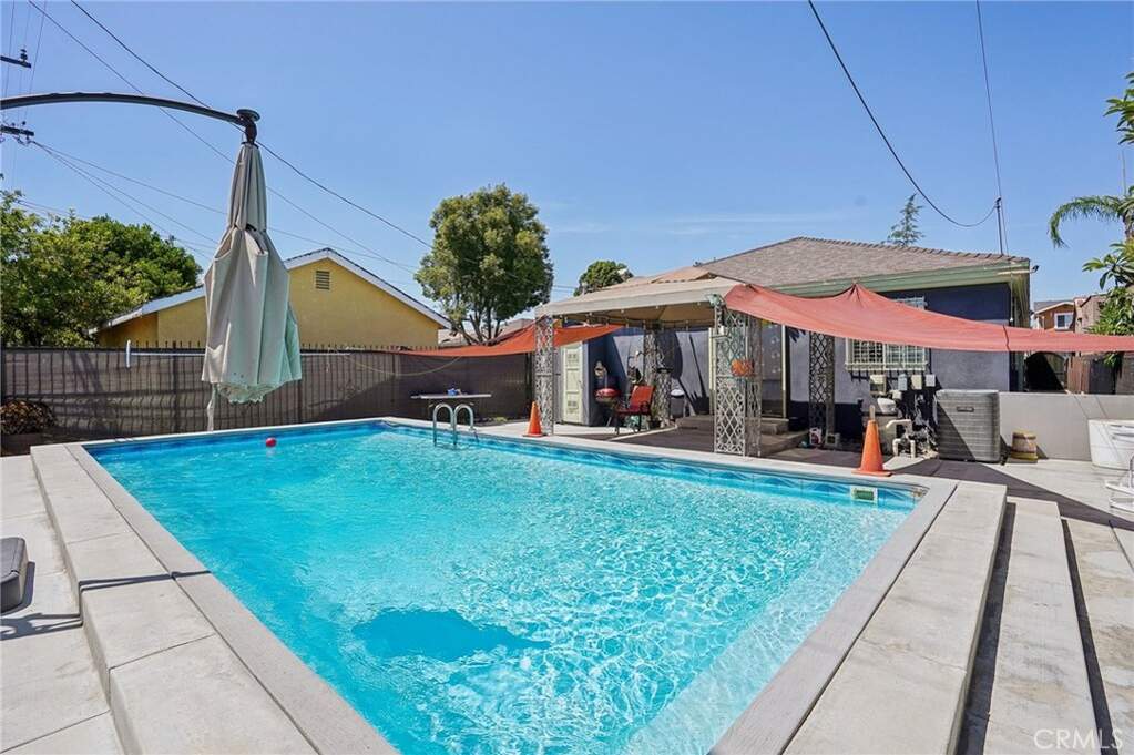 3336 Cherokee Avenue photo