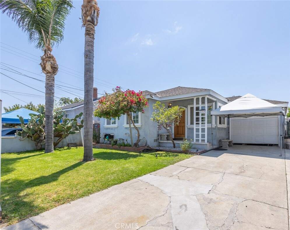 12945 Jefferson Avenue photo