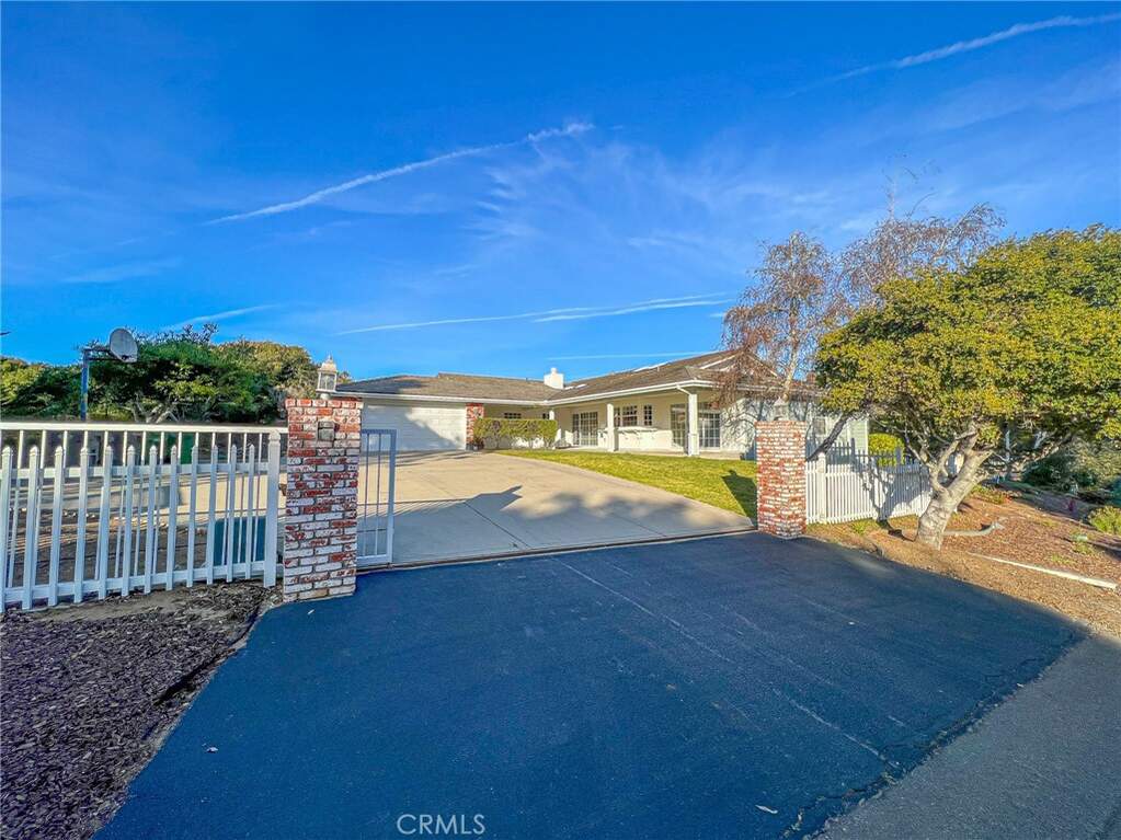 1790 Martingale Avenue, Los Osos, CA 93402