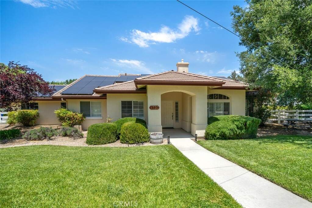 1730 Sandalwood Lane photo