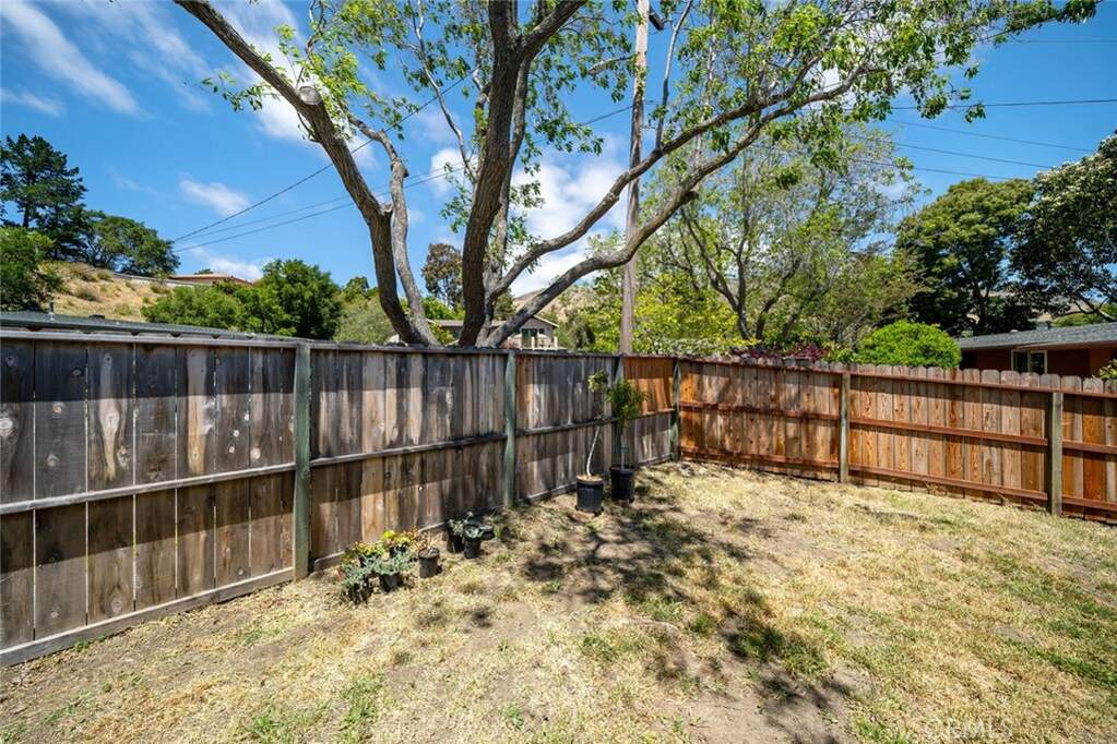 1215 Sylvia Court, San Luis Obispo, CA 93401