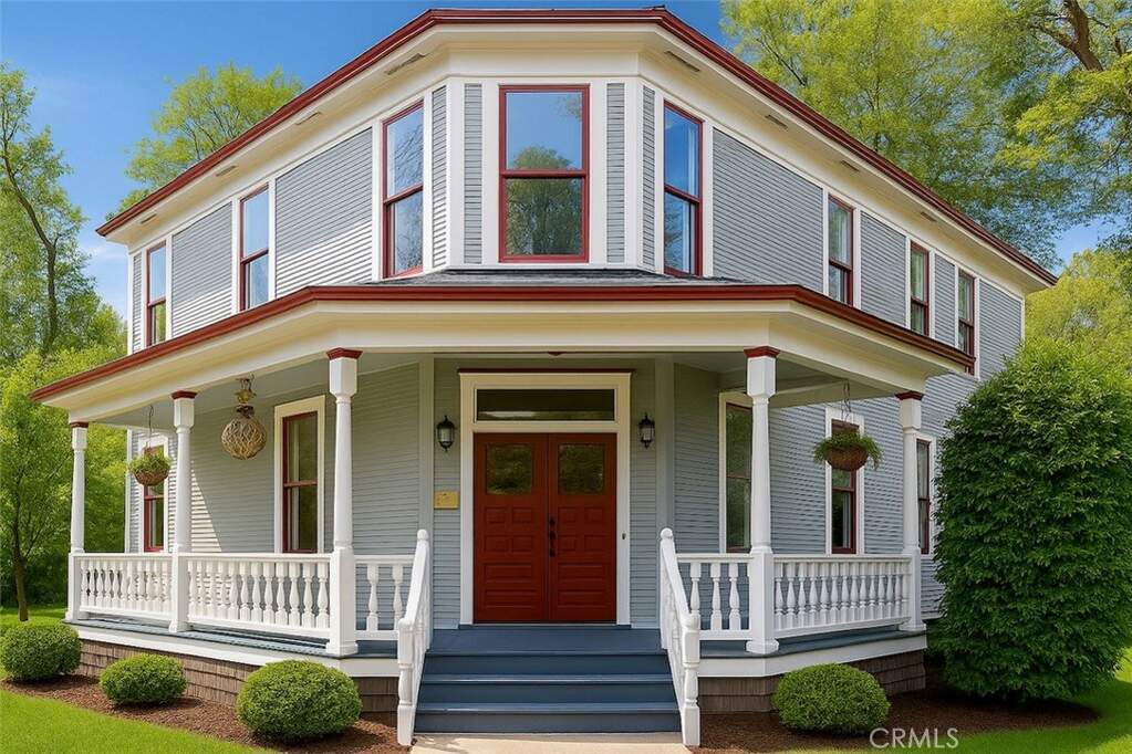 256 E 1st Avenue photo