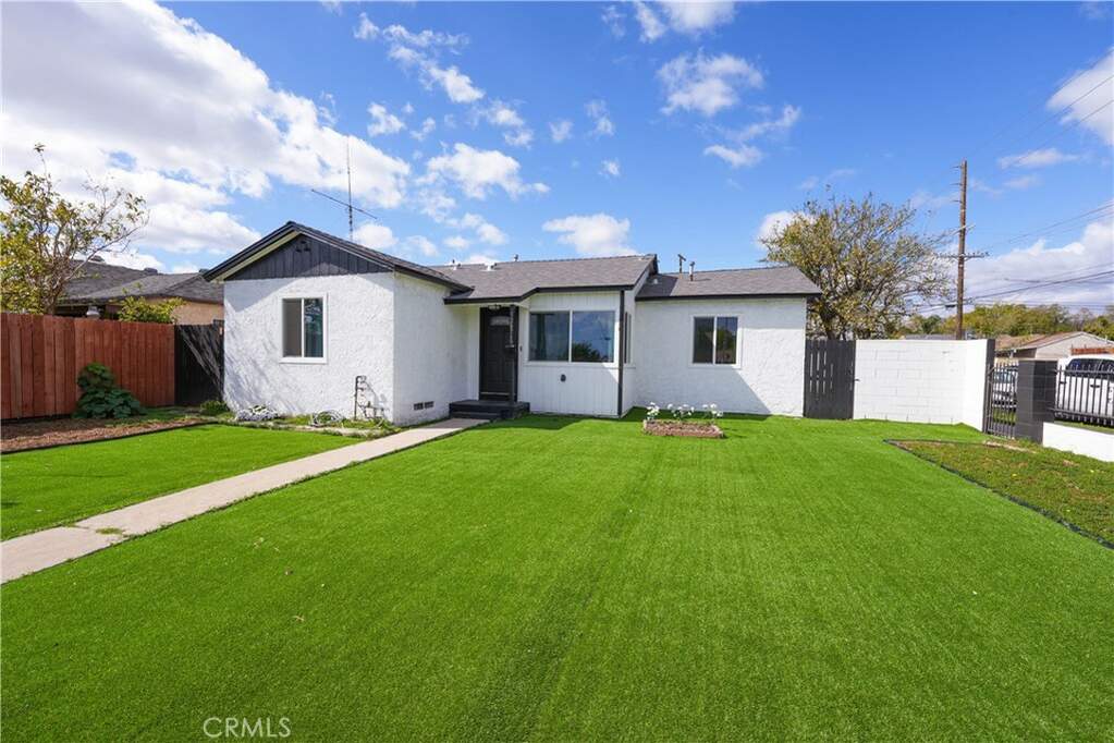 12871 Osborne Street photo