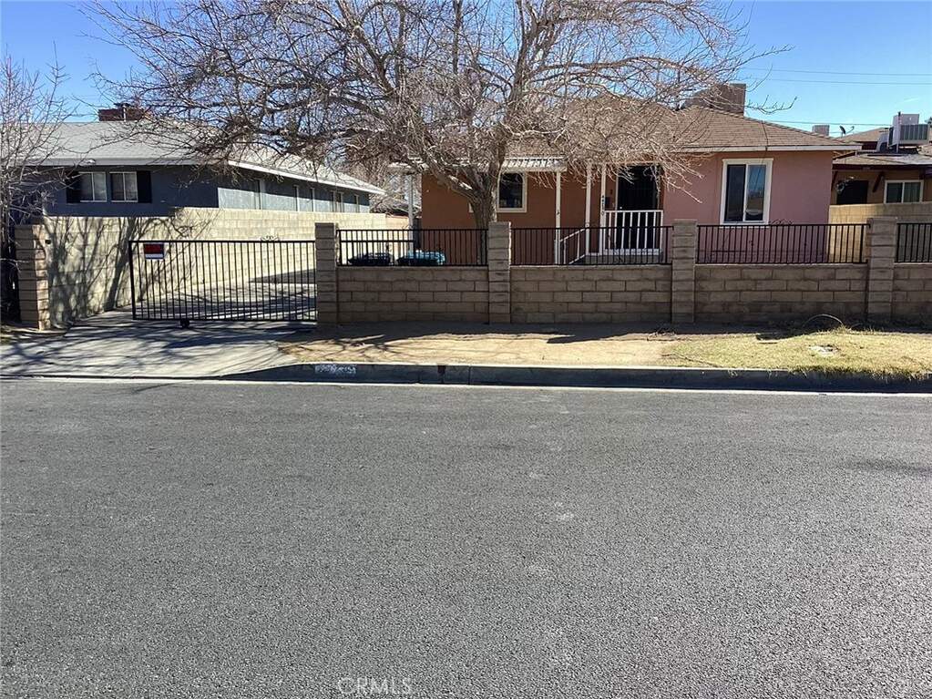 44232 Cedar Avenue photo