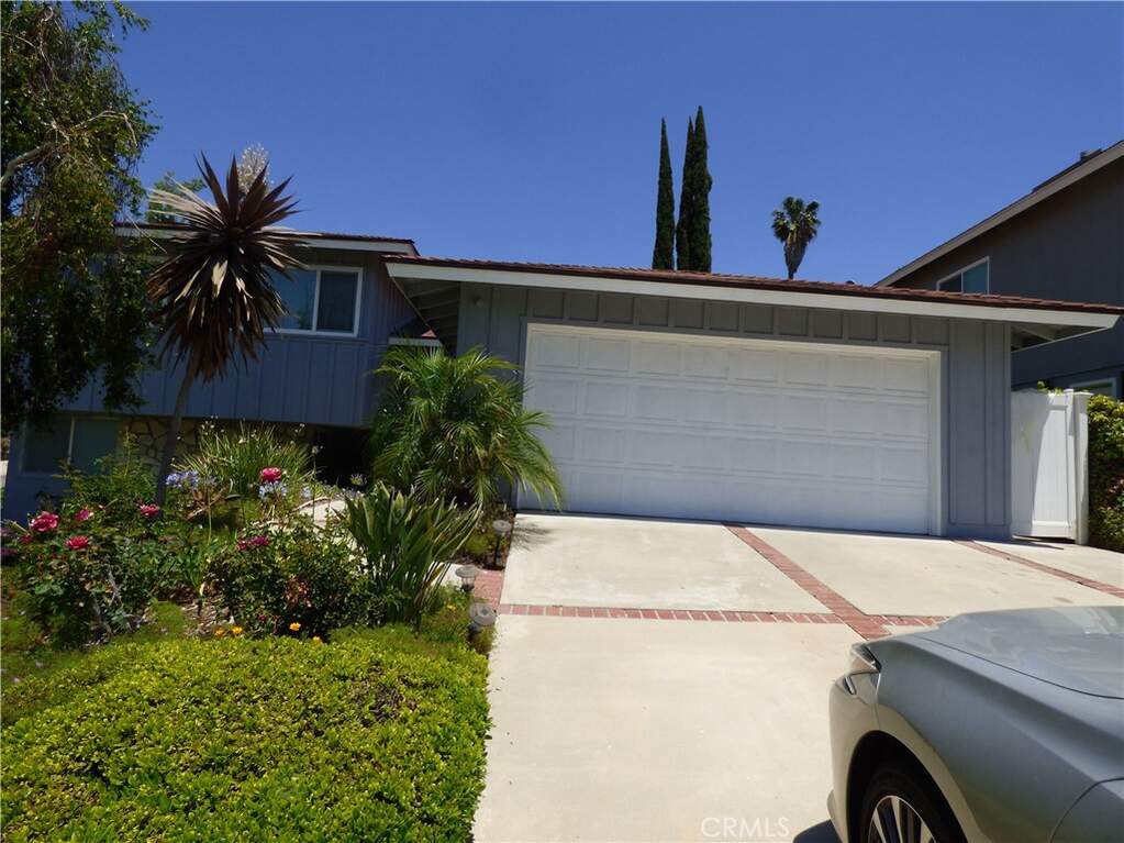 5650 Lake Lindero Drive photo