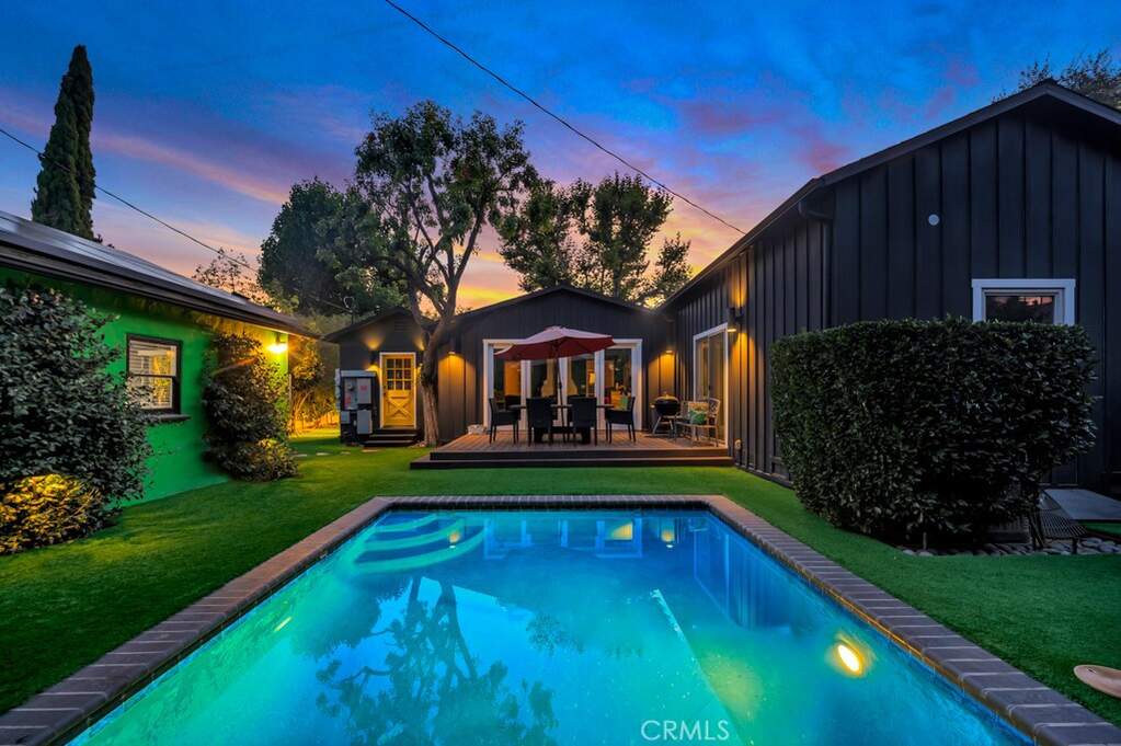 5732 Mammoth Avenue photo