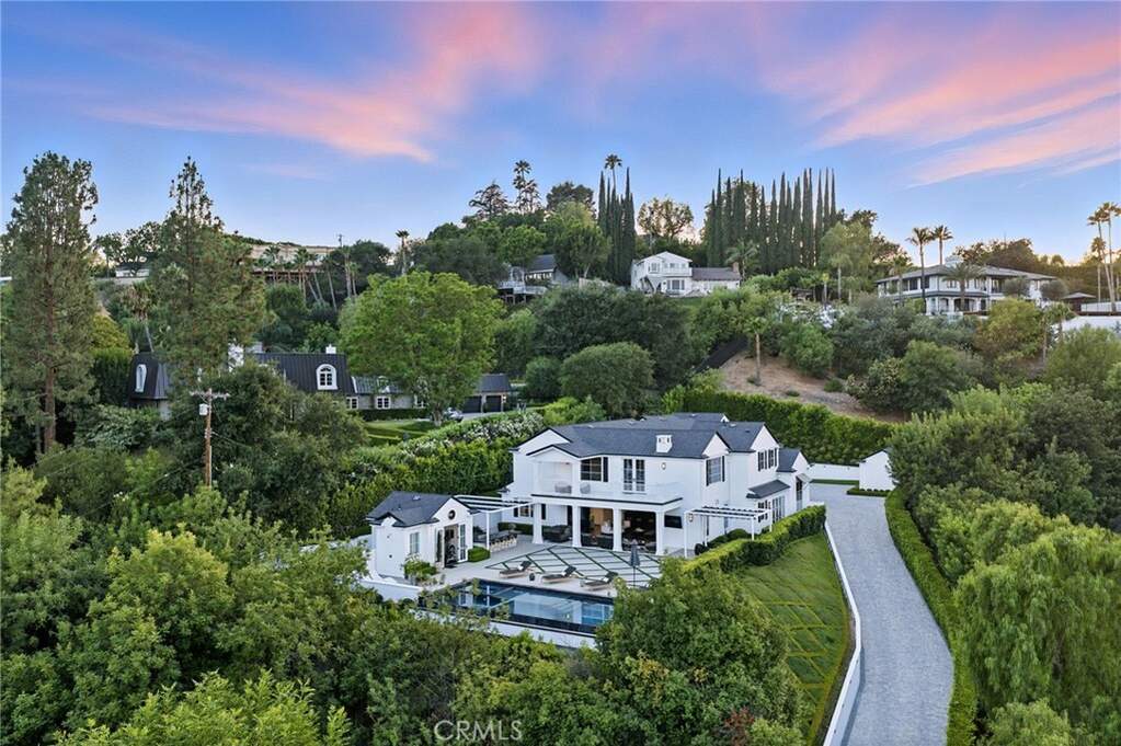 4639 Balboa Avenue photo