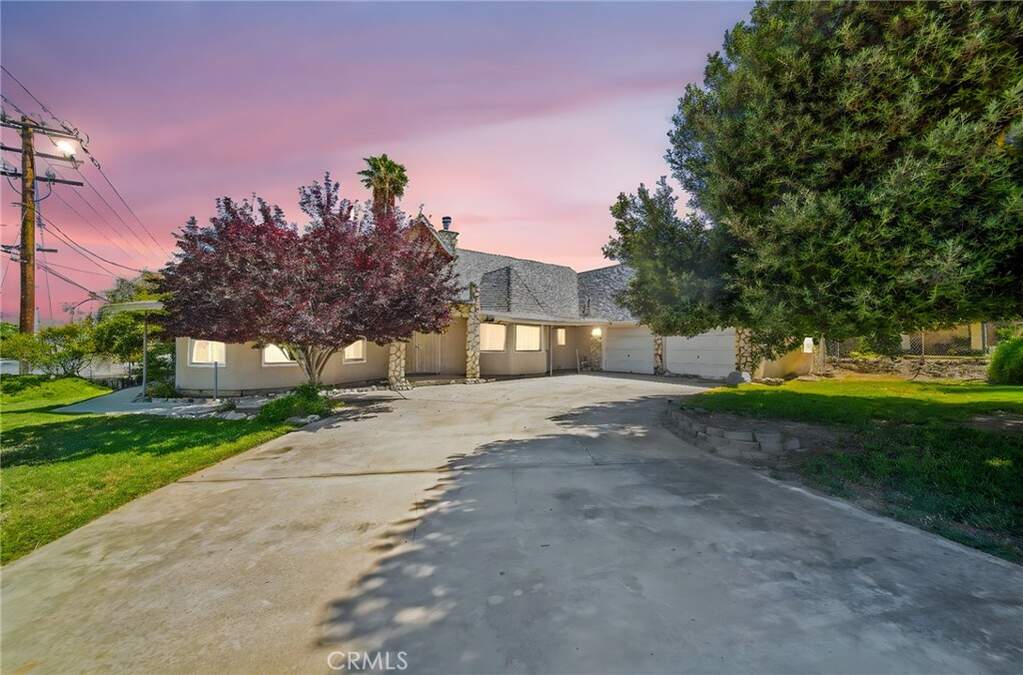 30960 Sunset Avenue photo