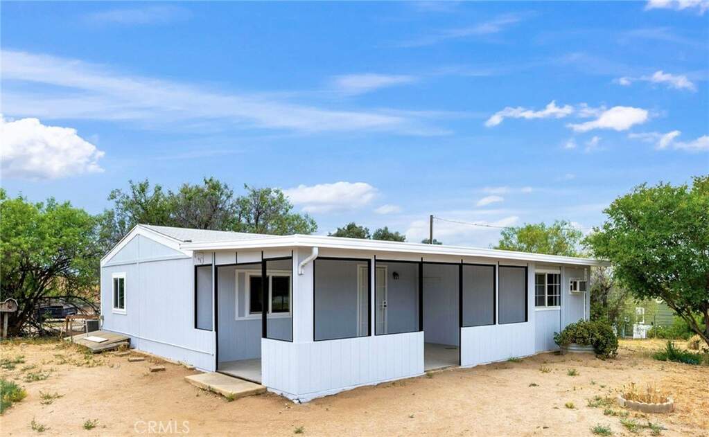 29215 Blanik Avenue photo