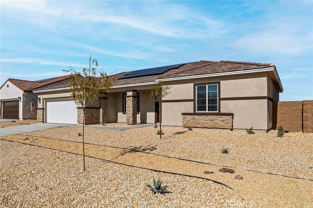 12185 Del Sur Street photo