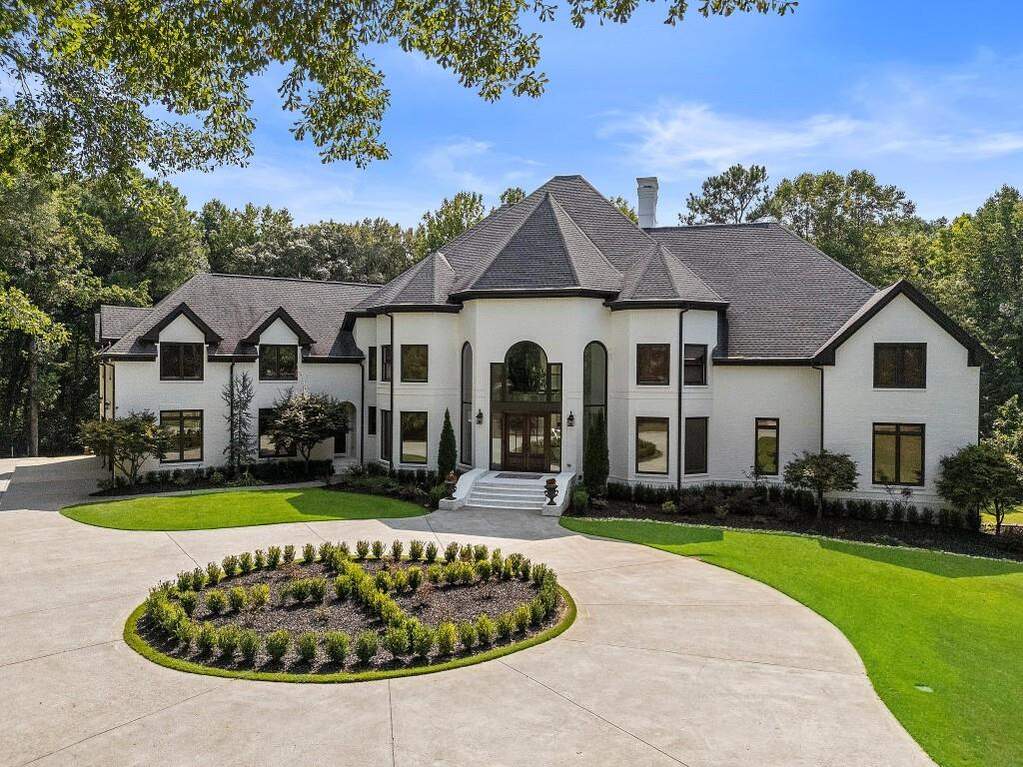 330 Longvue Court photo