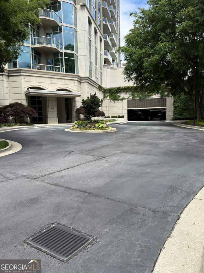 2795 Peachtree Road Ne #1603 photo