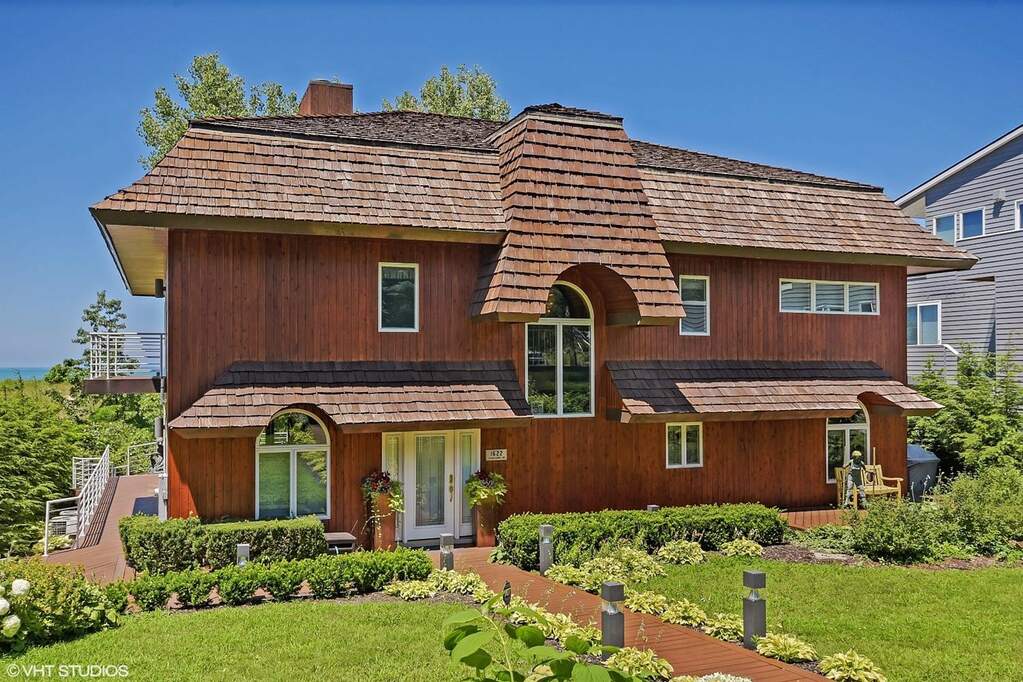 1622 Lake Shore Drive, Michigan City, IN 46360 MLS 440812