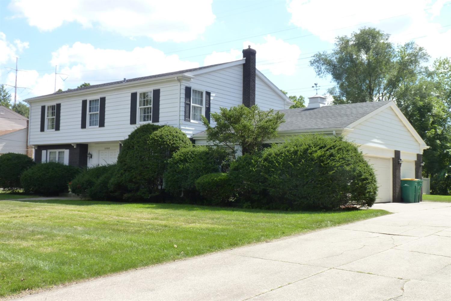 1500 Fisher Street, Munster, IN 46321 MLS 442780 properties NW