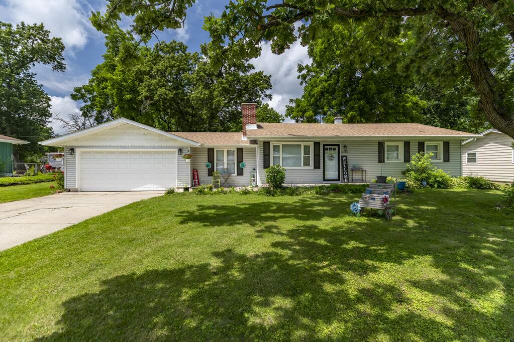 5340 Mary Ann Lane, Merrillville, IN 46410 | MLS# 839418