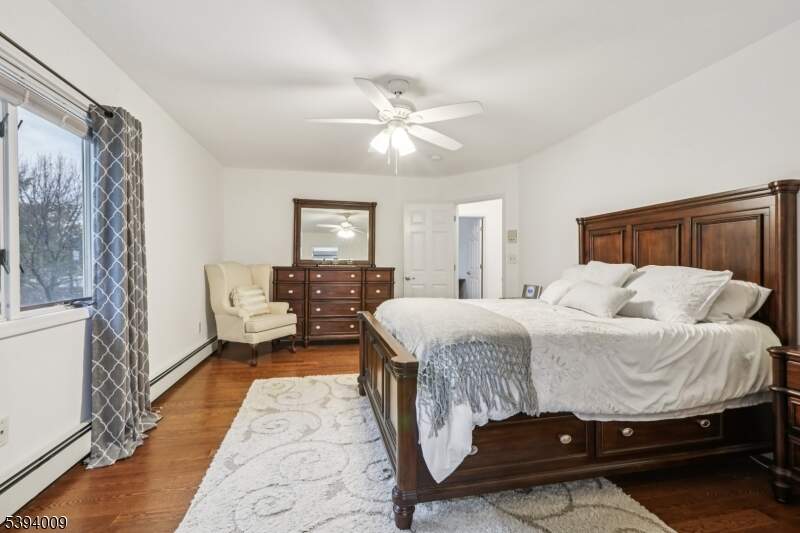 5 Bedroom Single Family Home/House's Image 19