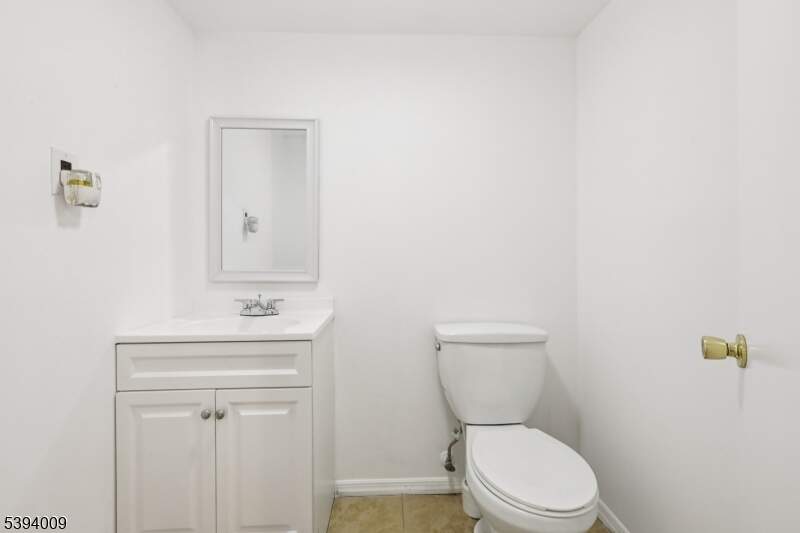 5 Bedroom Single Family Home/House's Image 33