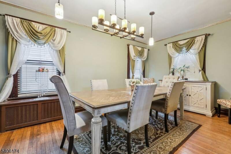 4 Bedroom Single Family Home/House's Image 7