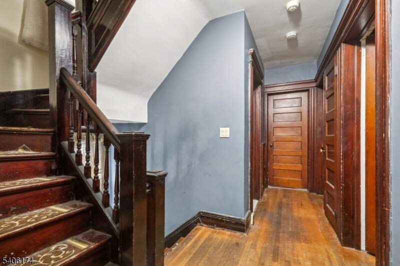 4 Bedroom Single Family Home/House's Image 12