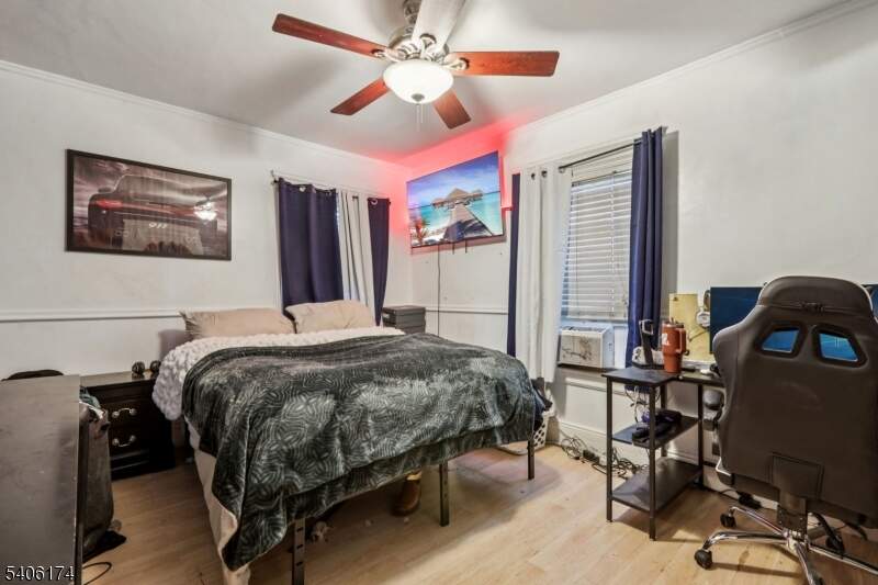 4 Bedroom Single Family Home/House's Image 15
