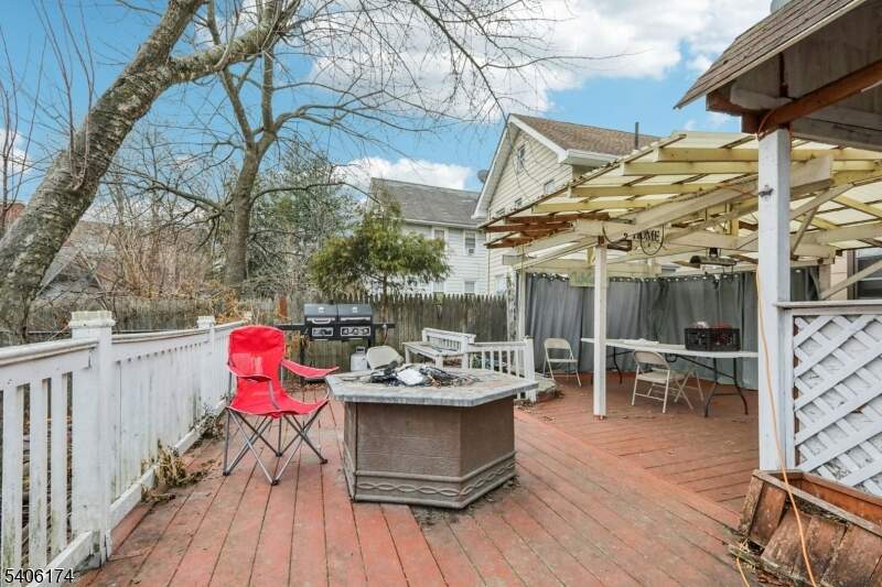 4 Bedroom Single Family Home/House's Image 26
