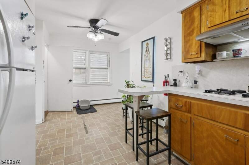 4 Bedroom Multi Unit's Image 7