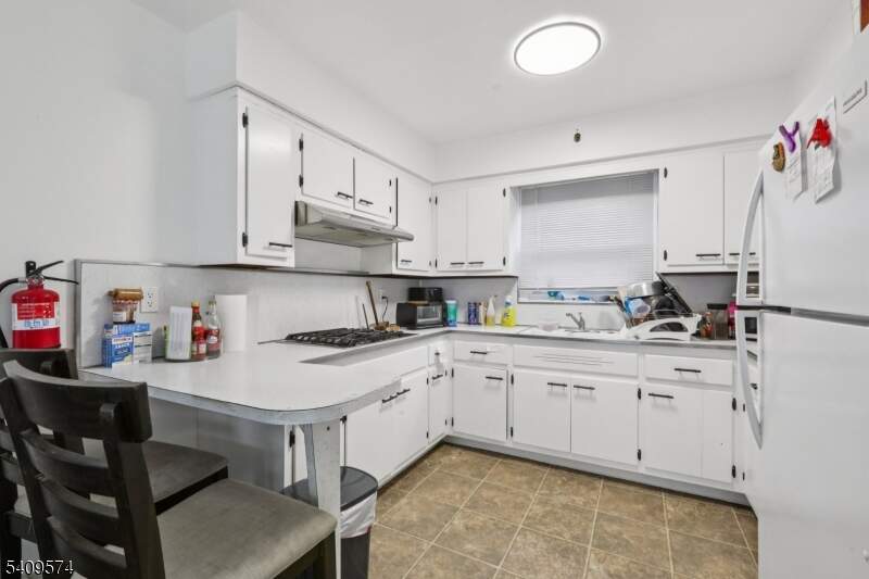 4 Bedroom Multi Unit's Image 9