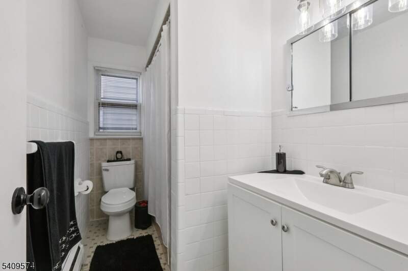 4 Bedroom Multi Unit's Image 23