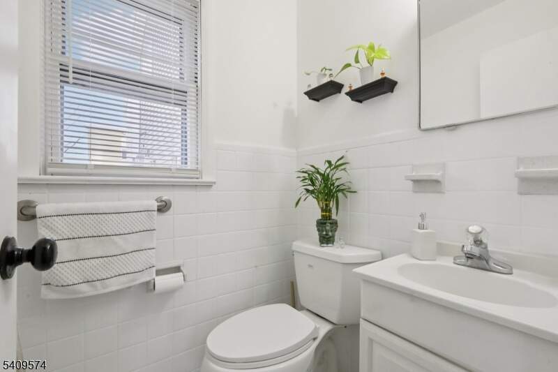 4 Bedroom Multi Unit's Image 24