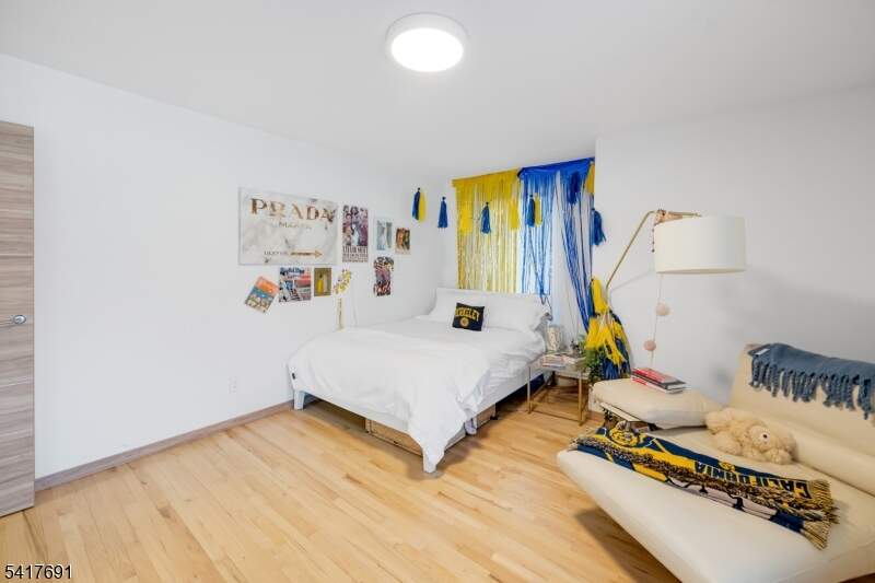 5 Bedroom Single Family Home/House's Image 25