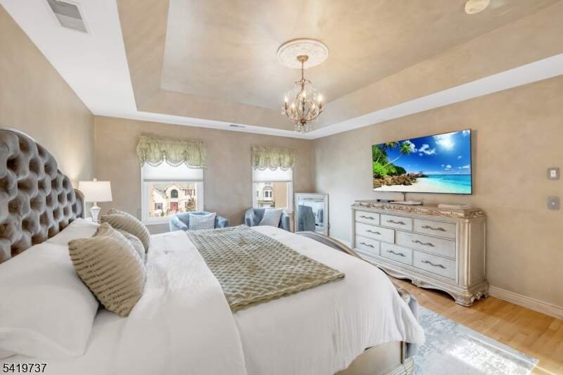 5 Bedroom Single Family Home/House's Image 20