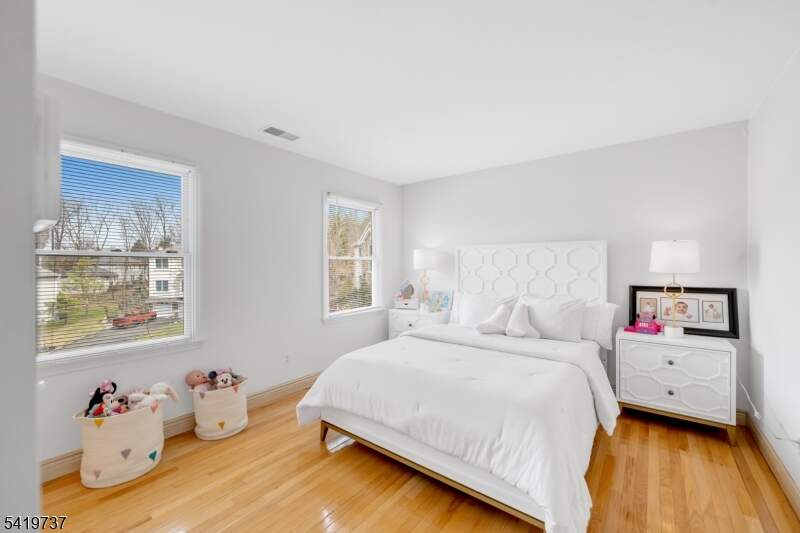 5 Bedroom Single Family Home/House's Image 24