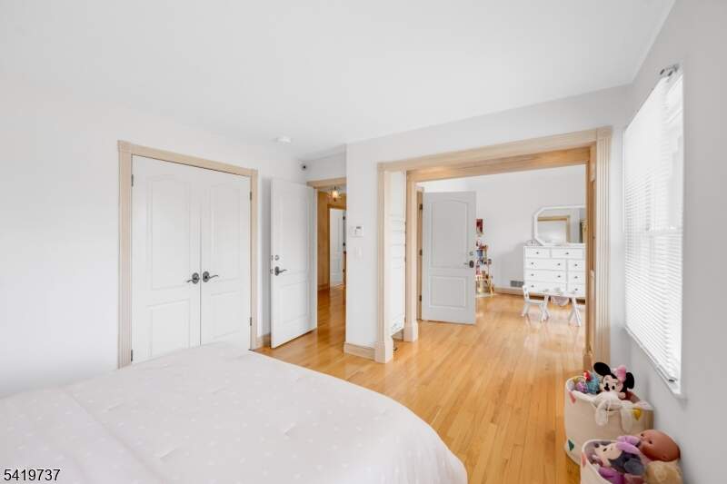 5 Bedroom Single Family Home/House's Image 25