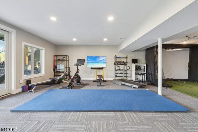 5 Bedroom Single Family Home/House's Image 26