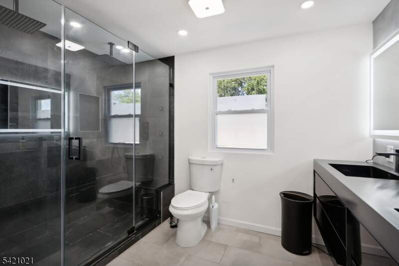4 Bedroom Single Family Home/House's Image 15