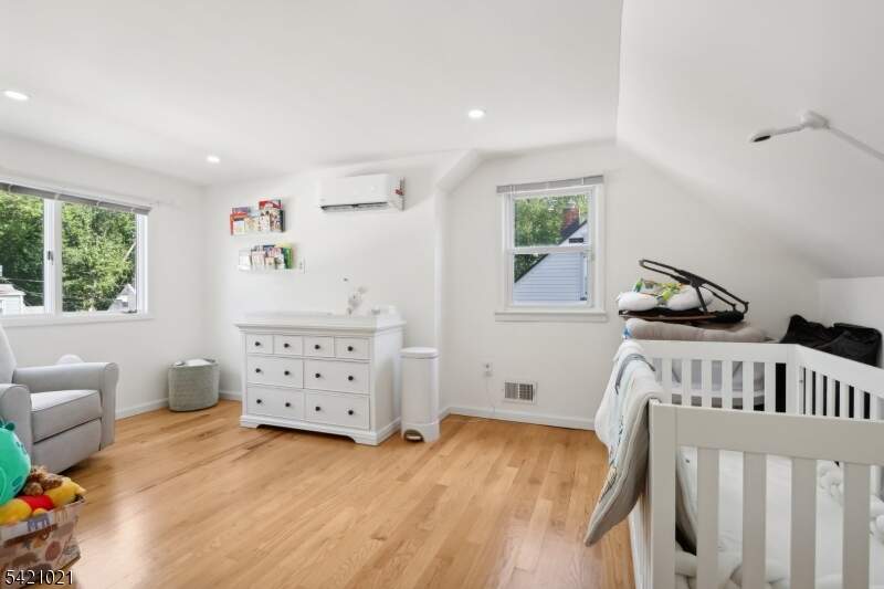 4 Bedroom Single Family Home/House's Image 17