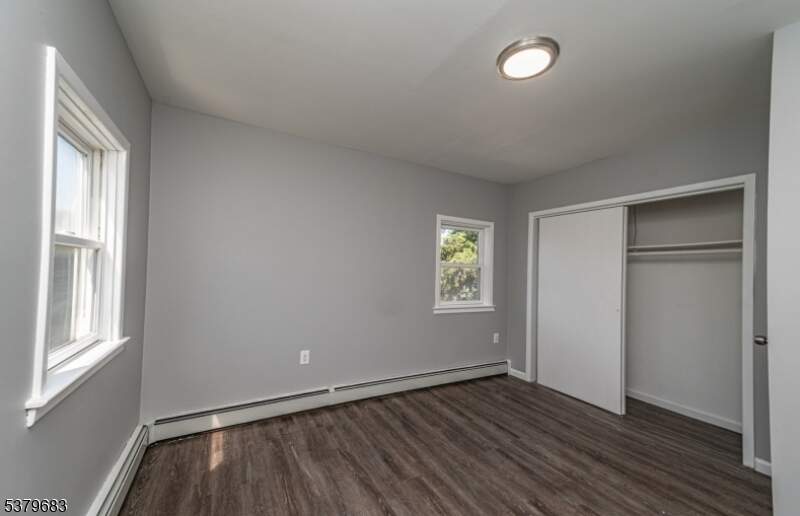 10 Bedroom Multi Unit's Image 16