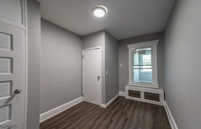 10 Bedroom Multi Unit's Image 19