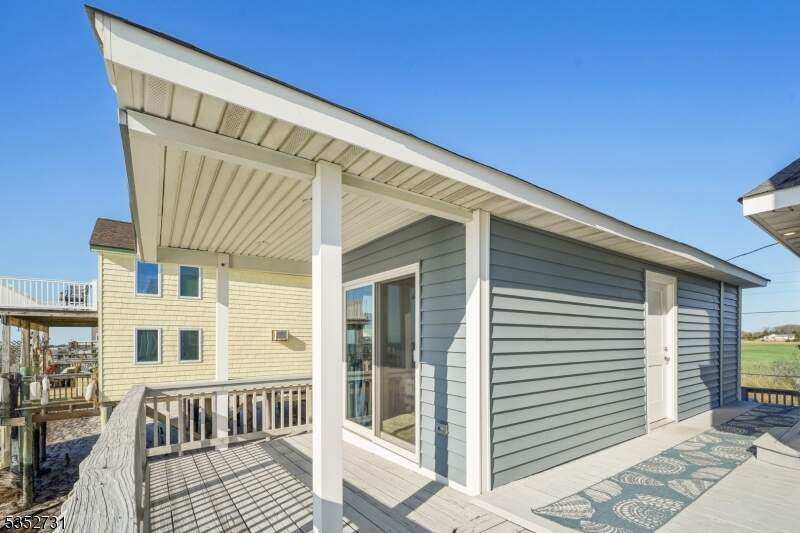 5 Bedroom Single Family Home/House's Image 23