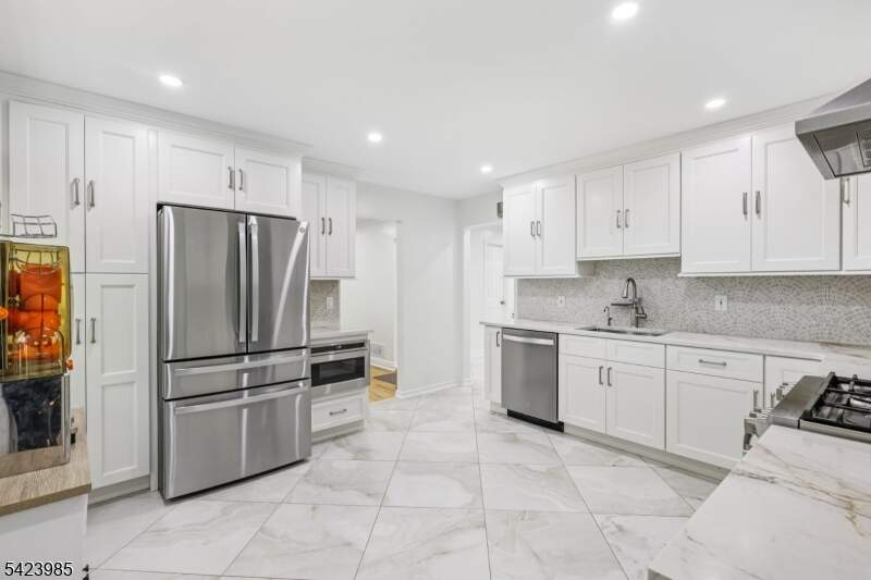 4 Bedroom Single Family Home/House's Image 19