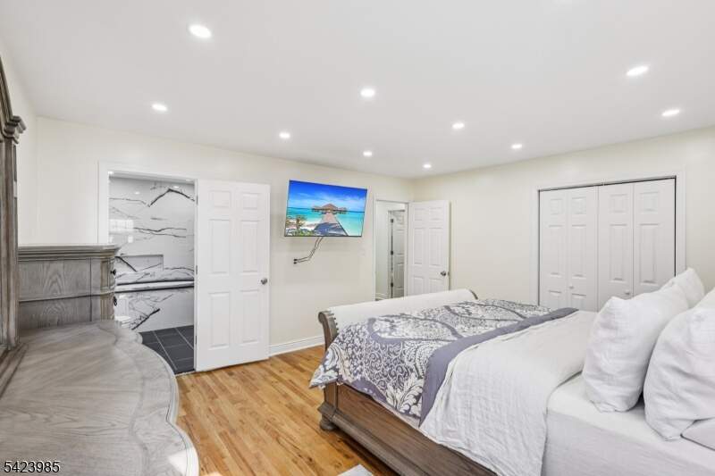 4 Bedroom Single Family Home/House's Image 25
